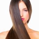 Jak dobrze prostować włosy bez prostownicy?