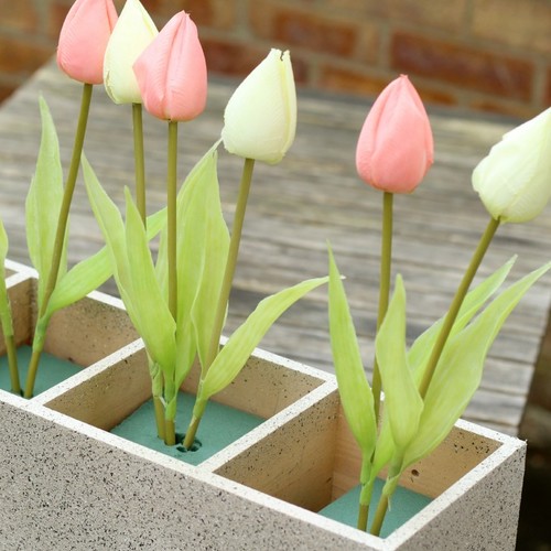 Prezent na Dzień Kobiet – drewniany tulipan