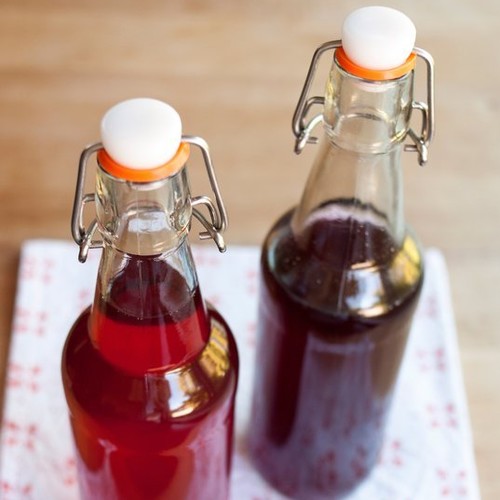 Jak zrobić wódkę smakową truskawkowo-malinową?