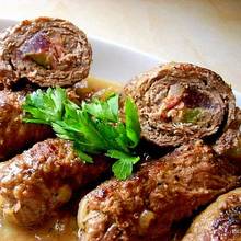 Sposób wykonania zrazów z ogórkiem kiszonym