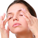 Skuteczny sposób rozjaśnienia zmęczonych oczu