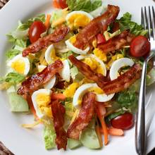 Sałatka BLT – jak ją przyrządzić?