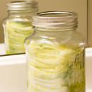 Jak zrobić domowy płyn do demakijażu?