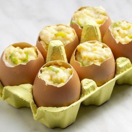 Ziołowa jajecznica w skorupce – jak ją przyrządzić?