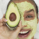 Jak przygotować maseczkę z awokado na suchą skórę?