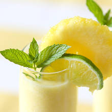 Jak przyrządzić doskonały koktajl ananasowy?