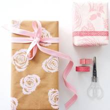 Jak zrobić stemple z selera do ozdabiania prezentów?