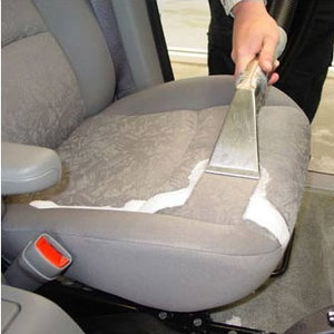 Czyścimy tapicerkę