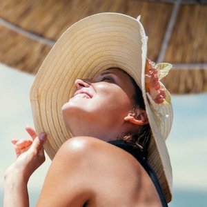 Co sprzyja czerniakowi?