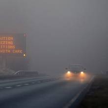 Jazda podczas mgły – podstawowe zasady