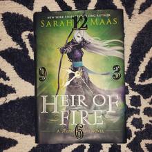 Zegar z książki – jak go zrobić?