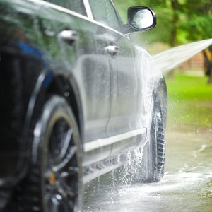 Ręczne mycie auta – krok drugi