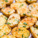 Jak przyrządzić doskonałe pieczone ziemniaki z warzywami?