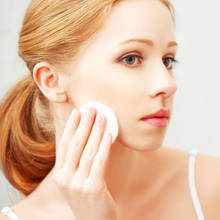 Pachnący płyn do demakijażu z kiwi – jak go zrobić?