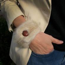 Jak zrobić ładną bransoletkę z futerkiem?