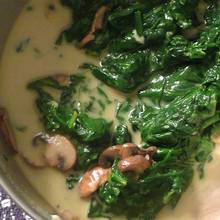 Jak przyrządzić pyszny szpinak ze śmietaną?