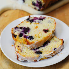 Jak przyrządzić pyszne ciasto cytrynowe z borówkami amerykańskimi?