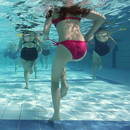 Jak trenować podczas pobytu na basenie?