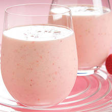 Łatwy sposób przygotowania musu jogurtowego z truskawkami