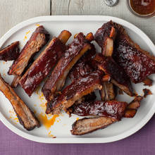 Doskonałe grillowane żeberka – jak je przyrządzić?