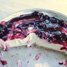 Jak przygotować smaczny sernik angielski z wiśniami?