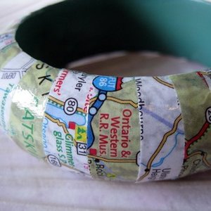 Jak wykorzystać technikę decoupage do zrobienia bransoletki?