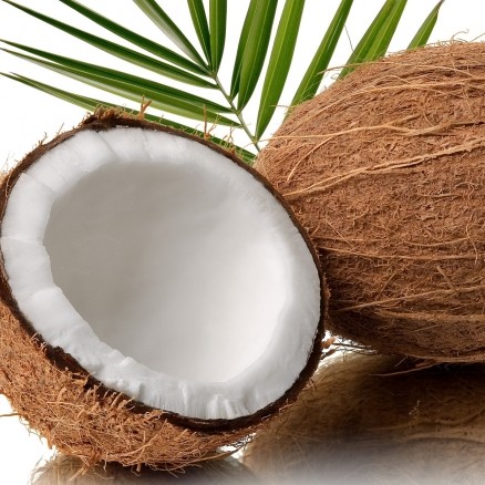 Skuteczny sposób na rozłupanie kokosa