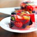 Łatwy sposób na pyszną galaretkę z bitą śmietaną