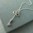 Naszyjnik z kluczem – jak go zrobić?