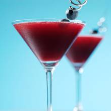 Łatwy sposób przyrządzenia jagodowego martini