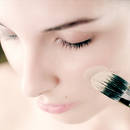 Prosty sposób na utrwalenie podkładu na twarzy