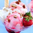 Prosty sposób na pyszny mrożony deser truskawkowy