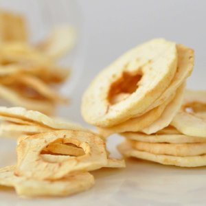 Chipsy jabłkowe dla chomika – krok piąty