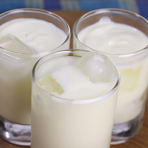 Jak przygotować smaczny koktajl Lassi?