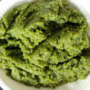 Jak przyrządzić pyszne pesto migdałowe?