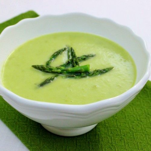 Jak ugotować smaczną zupę z zielonych szparagów?