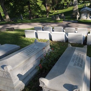 Usuwanie plam z trawy