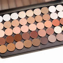 Jak odpowiednio dobrać cienie do koloru oczu?