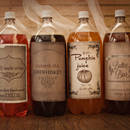 Jak ciekawie ozdobić butelkę soku na Halloween?