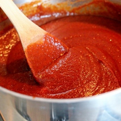 Jak szybko zrobić sos enchilada?