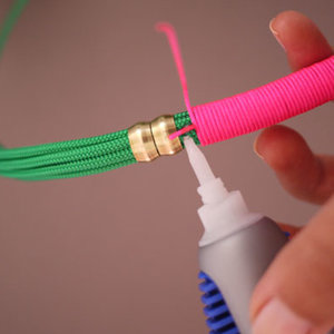 Naszyjnik ze sznurka i muliny – krok drugi