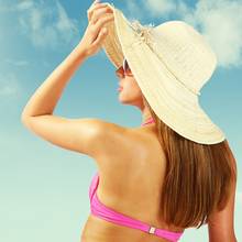 Czego włosy najbardziej potrzebują latem?