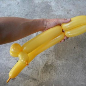 Żyrafa z balonu – krok czwarty