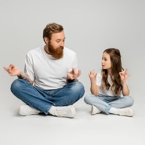 Jak zapewnić bezpieczeństwo w domu z małym odkrywcą?